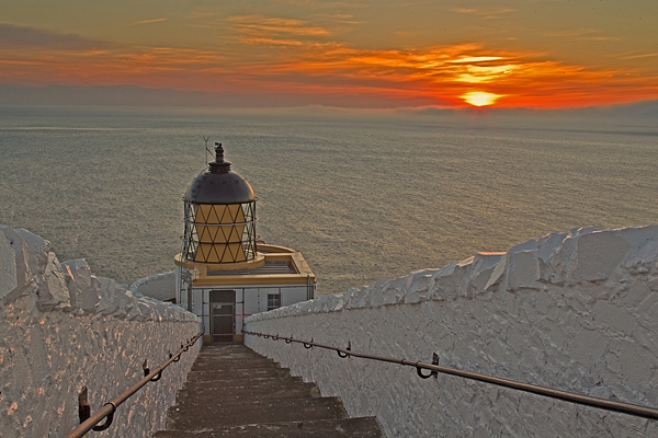 St.Abbs Head lighthouse dawn. May '18.